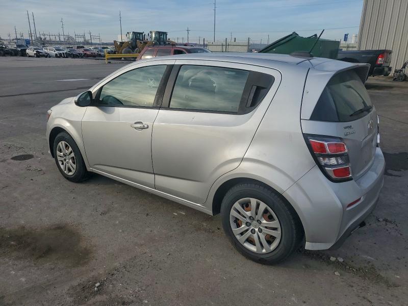 Фото 2 - CHEVROLET SONIC