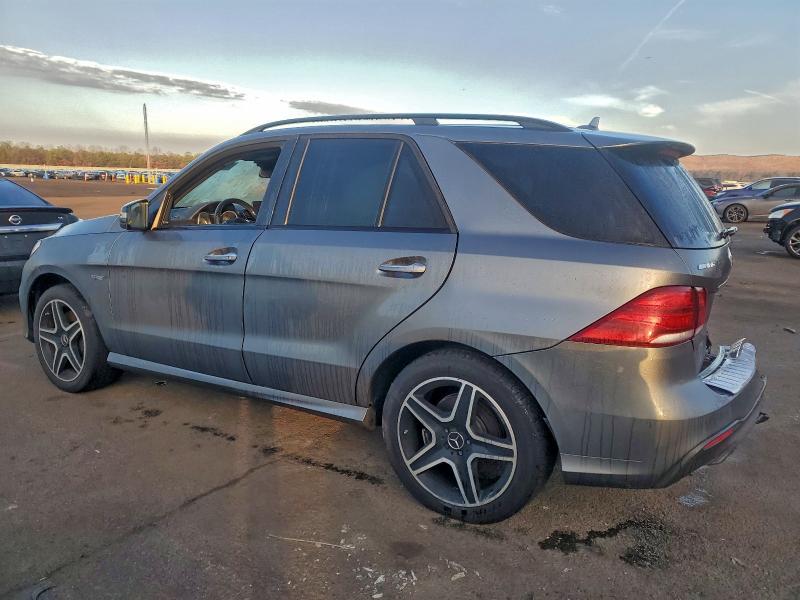 Фото 2 - MERCEDES-BENZ GLE-CLASS