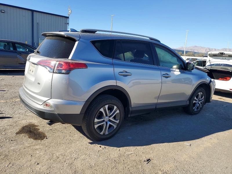 Фото 3 - TOYOTA RAV4