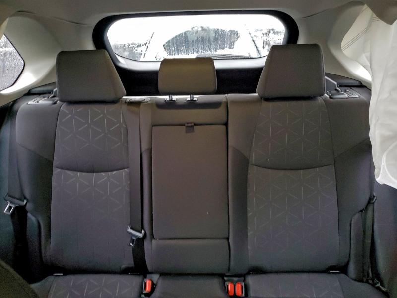 Фото 10 - TOYOTA RAV4