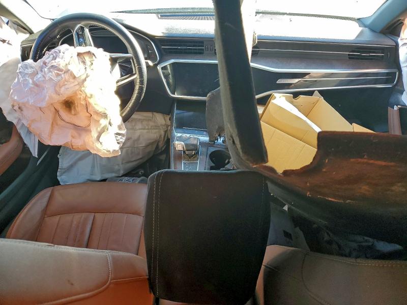 Фото 8 - AUDI A7