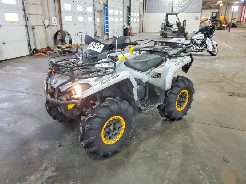 CAN-AM OUTLANDER 2020