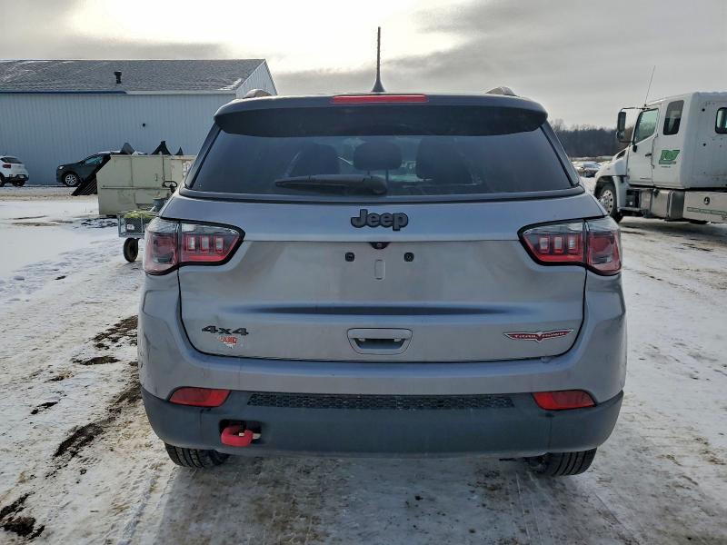 Фото 6 - JEEP COMPASS