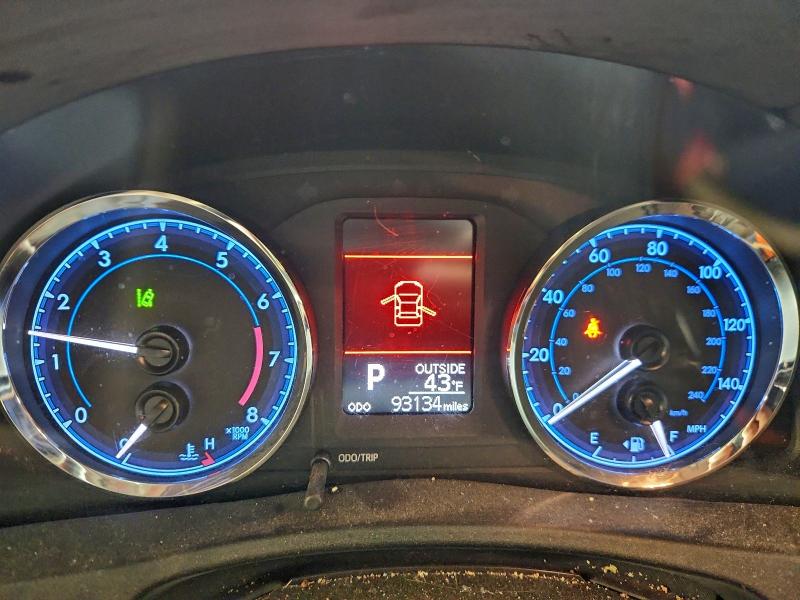 Фото 9 - TOYOTA COROLLA