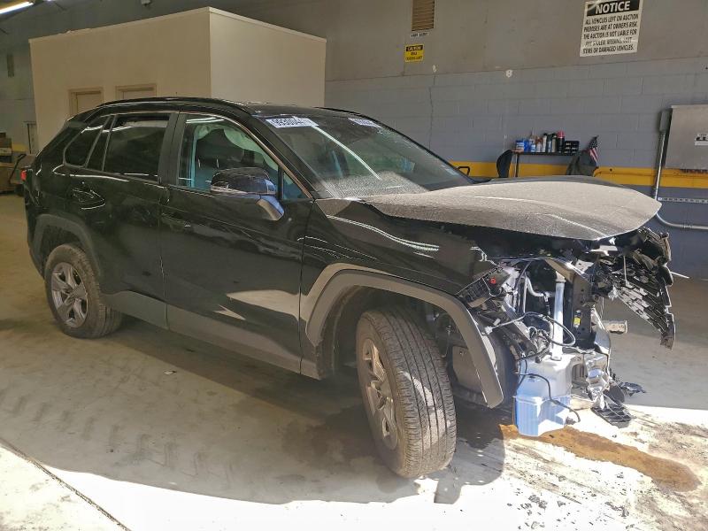 Фото 4 - TOYOTA RAV4