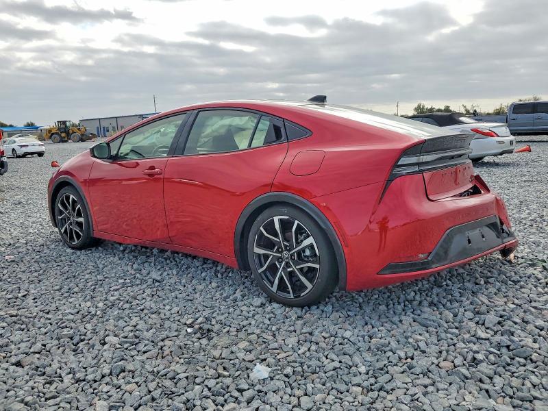 Фото 2 - TOYOTA PRIUS