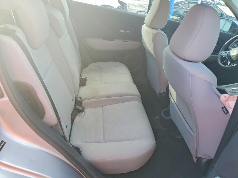 Фото 11 - HONDA HR-V