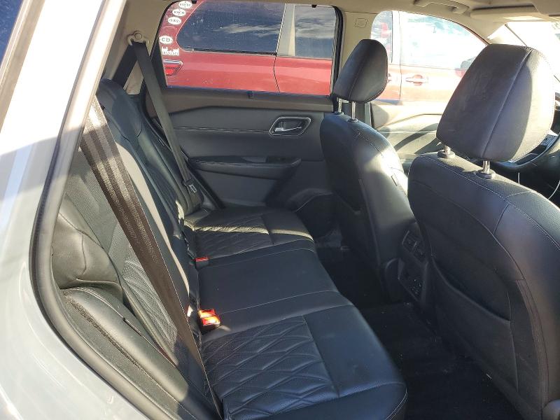 Фото 11 - NISSAN ROGUE