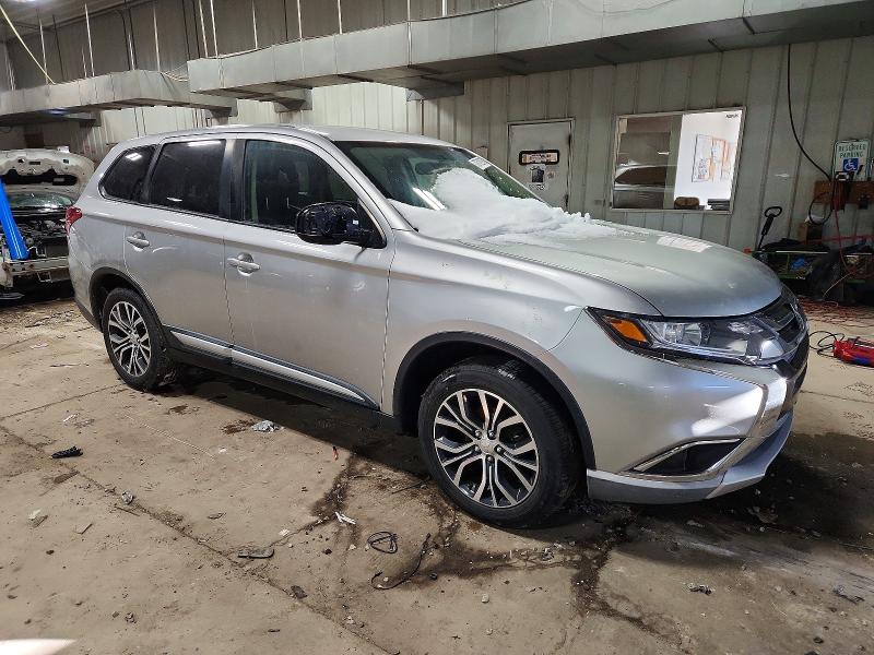 Фото 4 - MITSUBISHI OUTLANDER