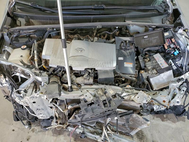 Фото 12 - TOYOTA PRIUS