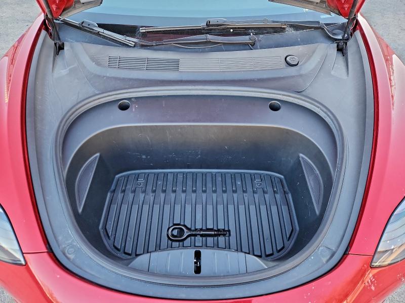 Фото 11 - TESLA MODEL 3