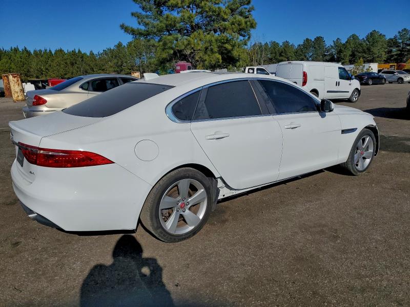 JAGUAR XF 2018 VIN SAJBR4FX8JCY61728
