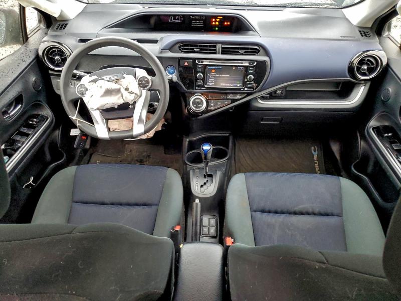 Фото 8 - TOYOTA PRIUS