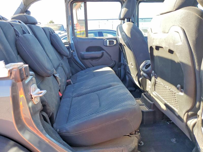 Фото 11 - JEEP WRANGLER