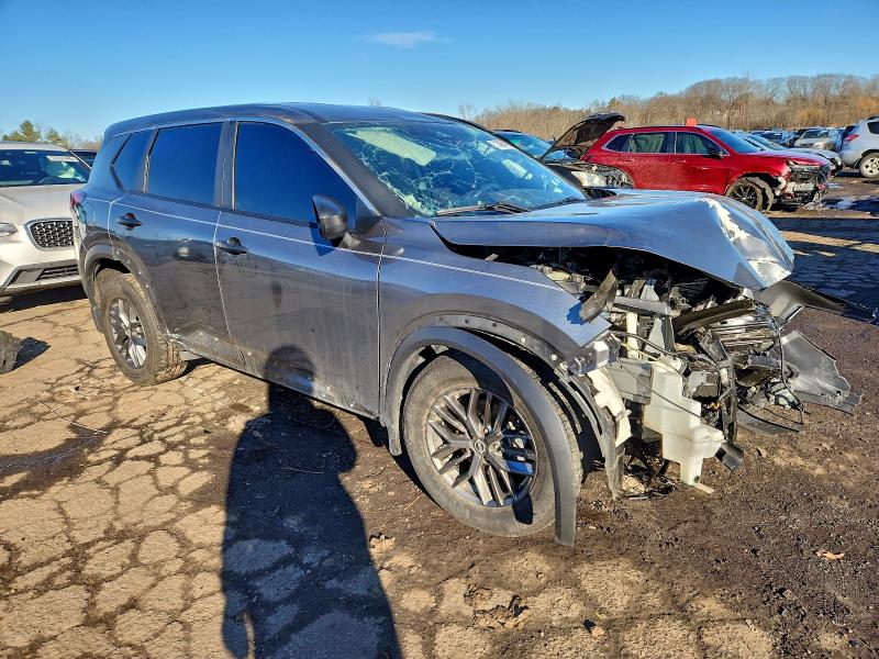 Фото 4 - NISSAN ROGUE