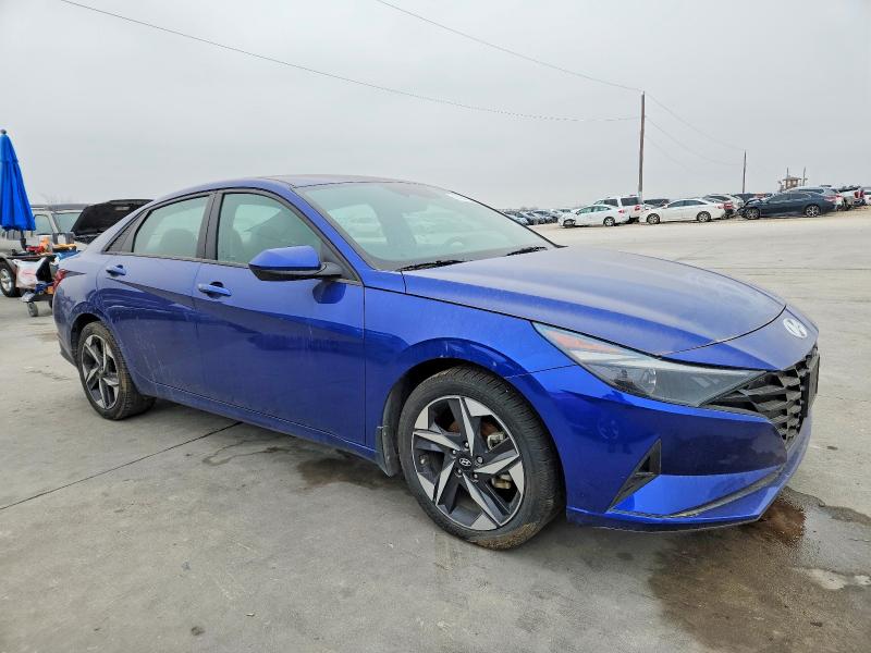 Фото 4 - HYUNDAI ELANTRA