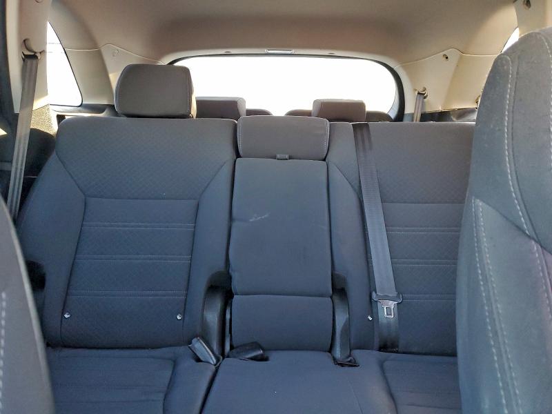 Фото 10 - KIA SORENTO