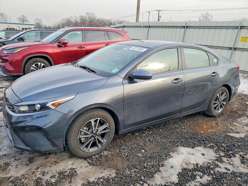 Фото 1 - KIA FORTE