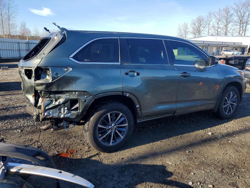 Фото 3 - TOYOTA HIGHLANDER