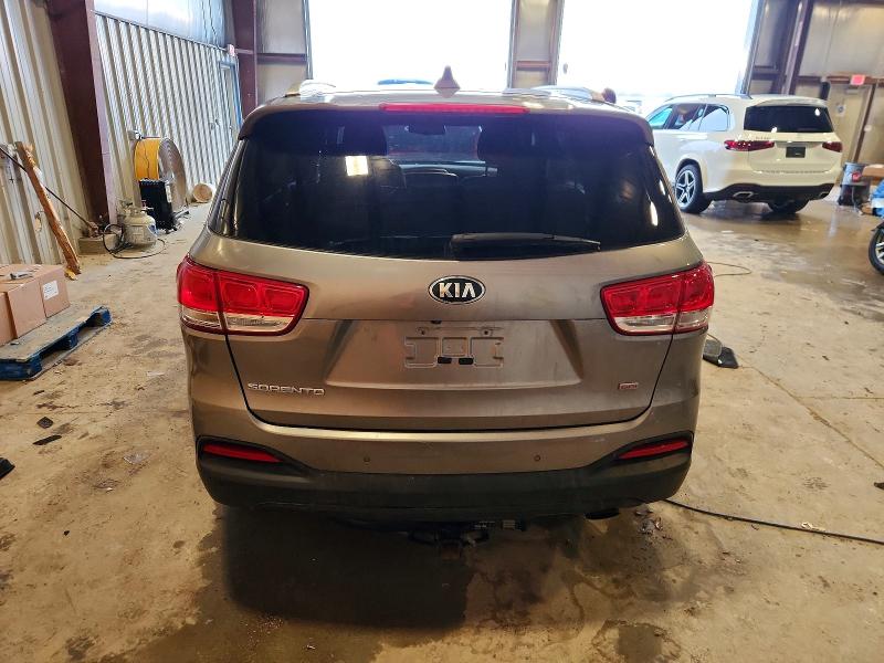 Фото 6 - KIA SORENTO