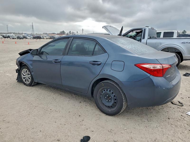 Фото 2 - TOYOTA COROLLA