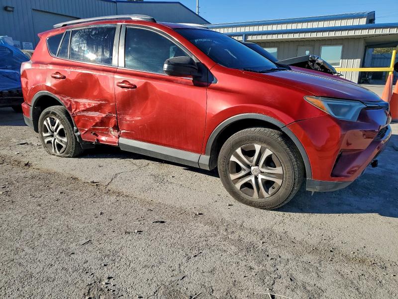 Фото 4 - TOYOTA RAV4