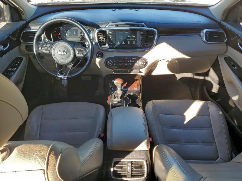 Фото 8 - KIA SORENTO