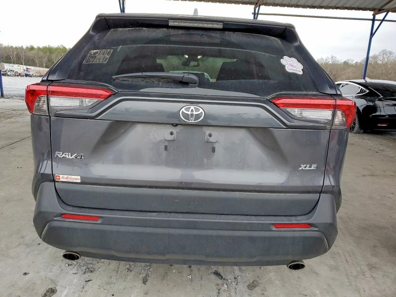 Фото 6 - TOYOTA RAV4