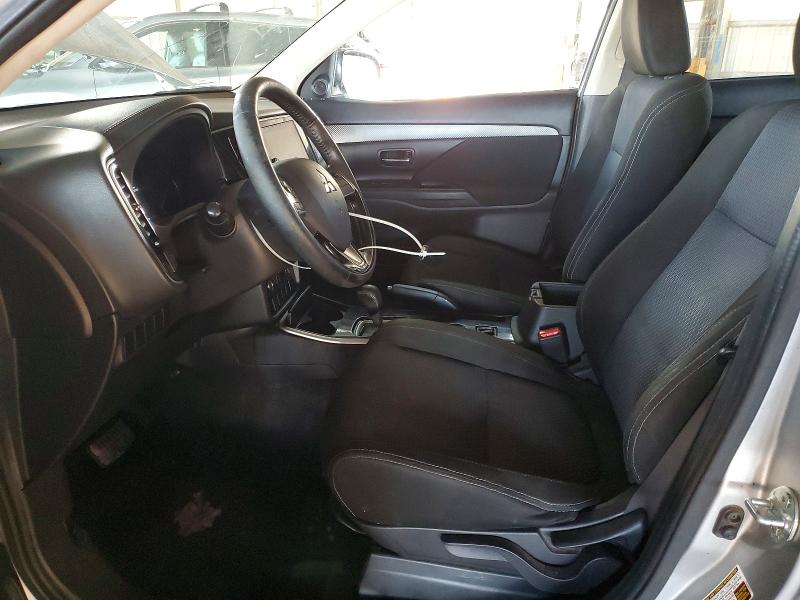 Фото 7 - MITSUBISHI OUTLANDER