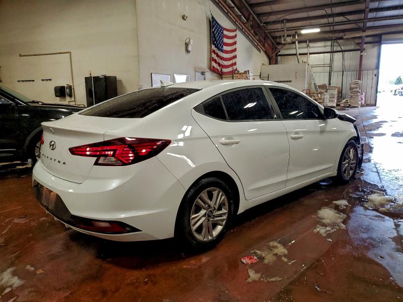 Фото 3 - HYUNDAI ELANTRA