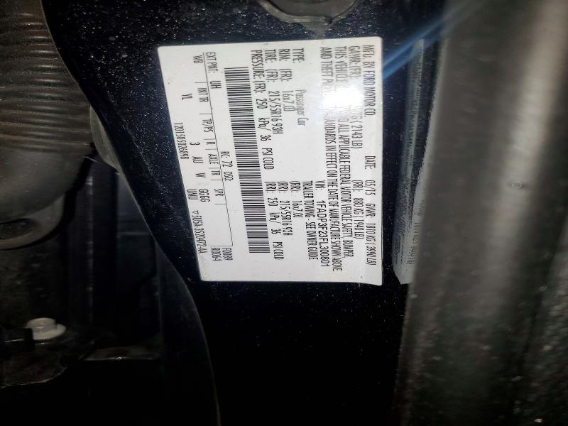 Фото 12 - FORD FOCUS