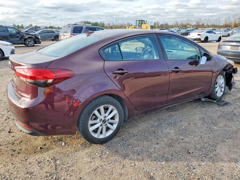 Фото 3 - KIA FORTE