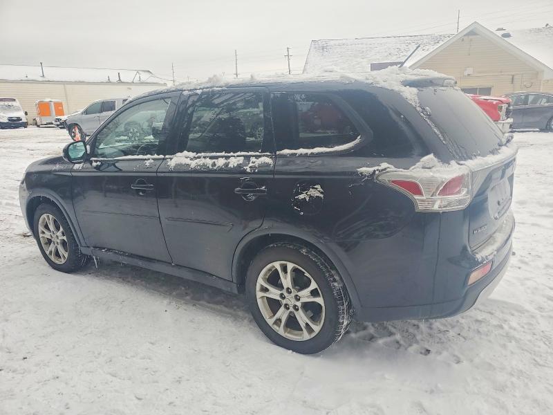 Фото 2 - MITSUBISHI OUTLANDER