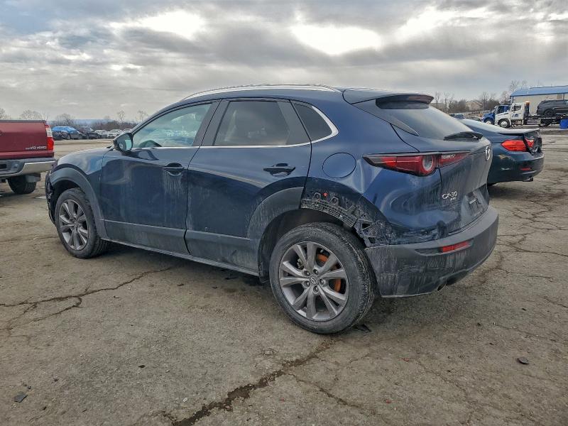 Фото 2 - MAZDA CX30