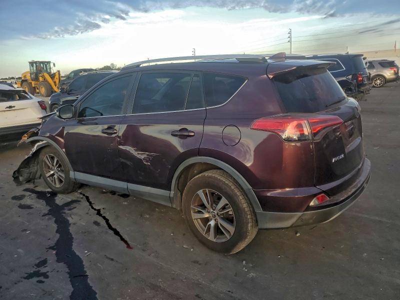 Фото 2 - TOYOTA RAV4