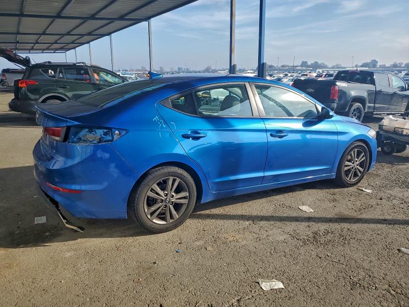 Фото 3 - HYUNDAI ELANTRA