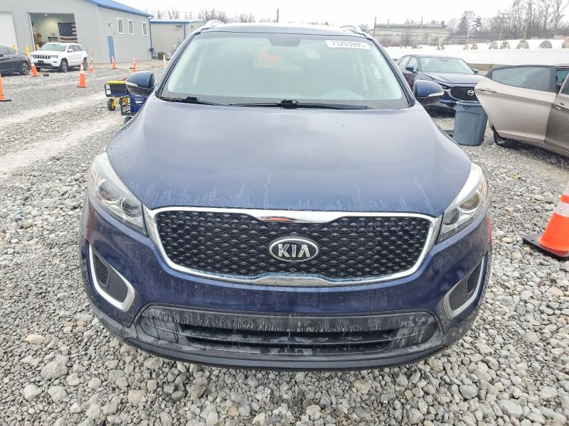 Фото 5 - KIA SORENTO