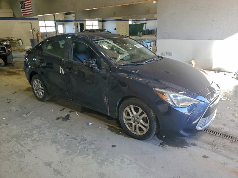 Фото 4 - TOYOTA YARIS