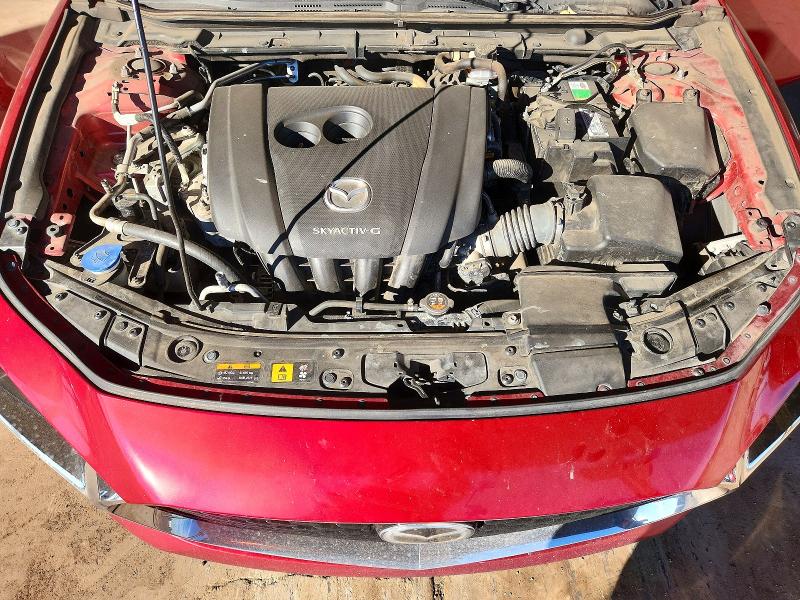 Фото 11 - MAZDA 3