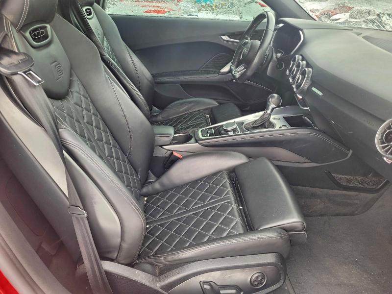 Фото 5 - AUDI TT