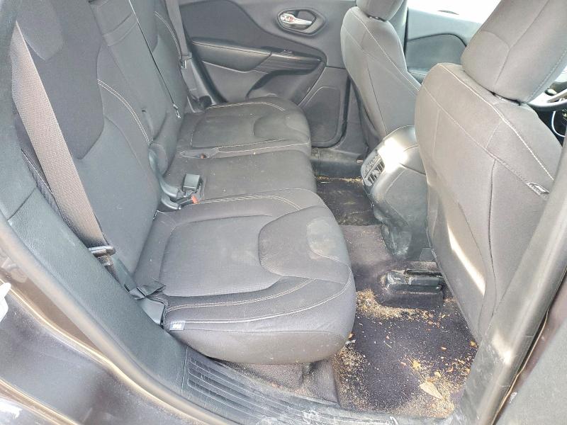 Фото 11 - JEEP GRAND CHER