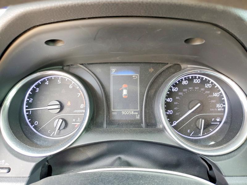 Фото 9 - TOYOTA CAMRY