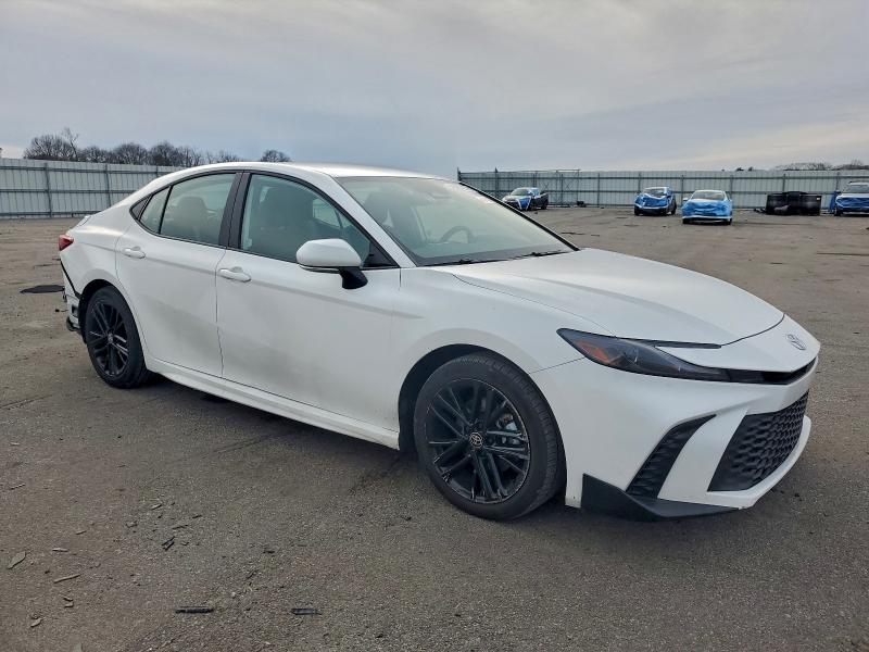 Фото 4 - TOYOTA CAMRY