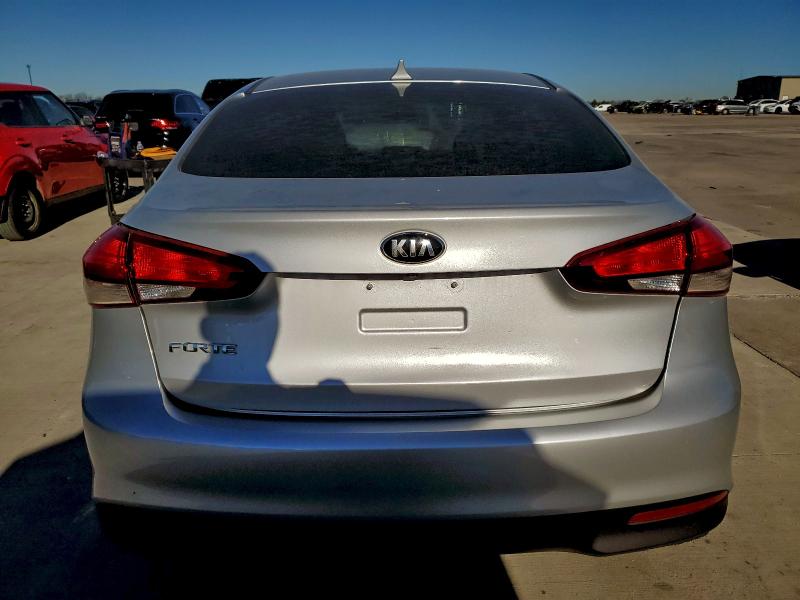 Фото 6 - KIA FORTE