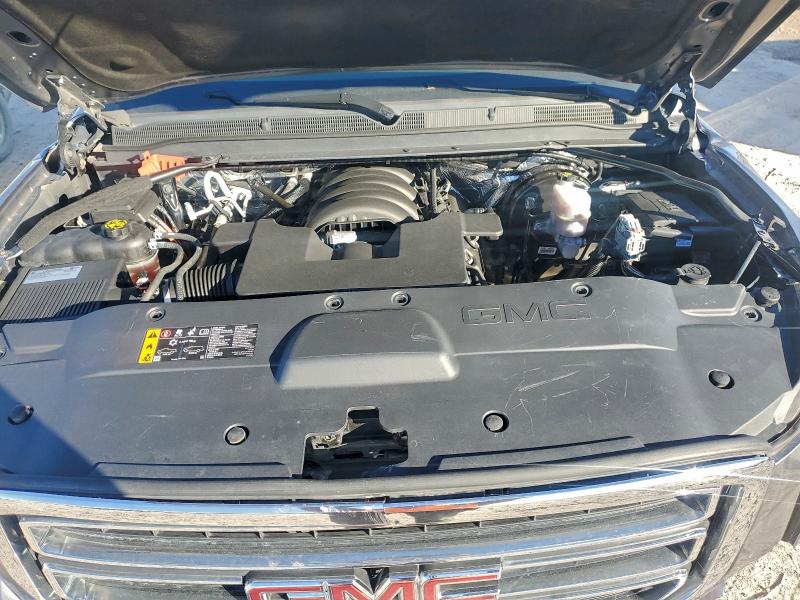 Фото 12 - GMC YUKON