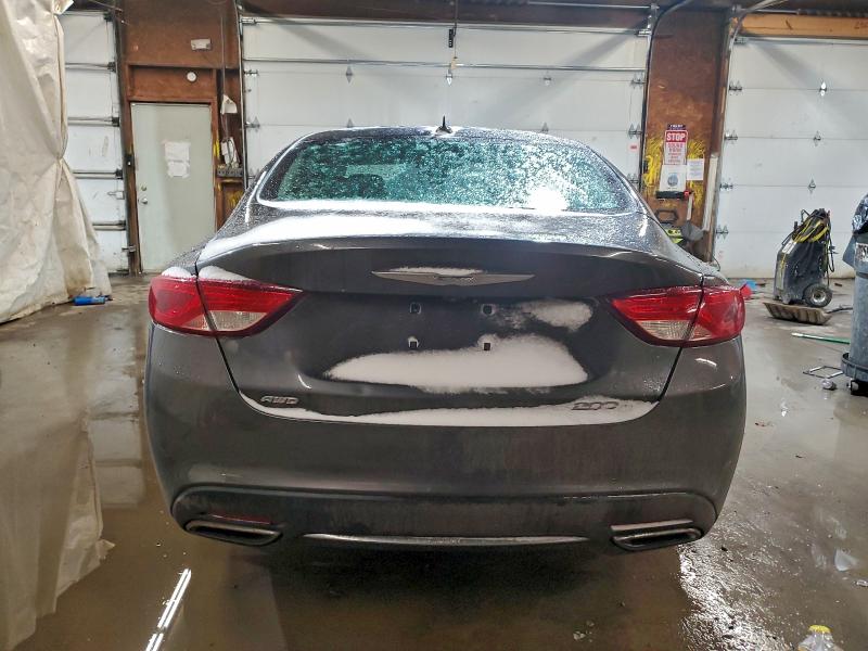 Фото 6 - CHRYSLER 200