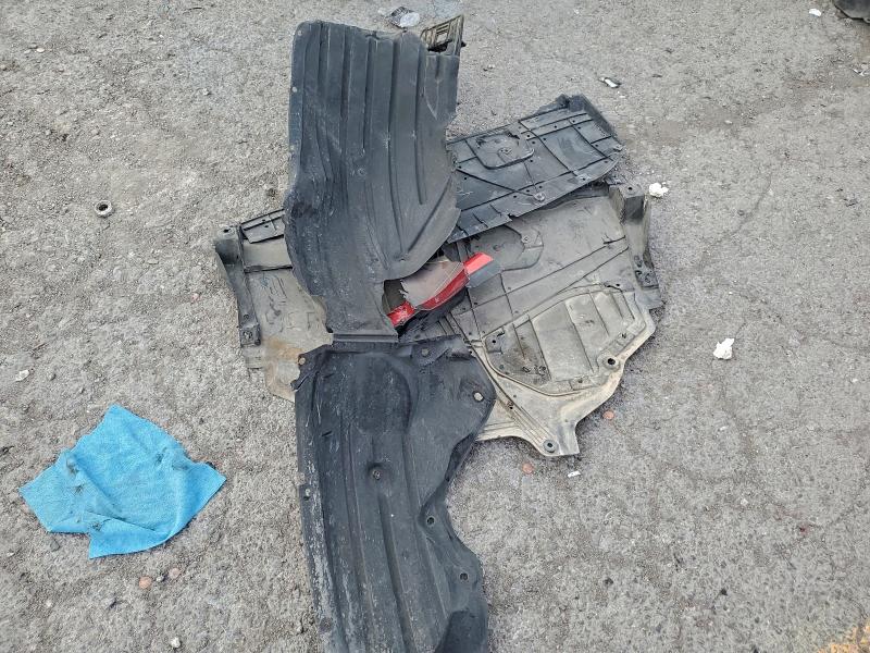 Фото 12 - MAZDA 3