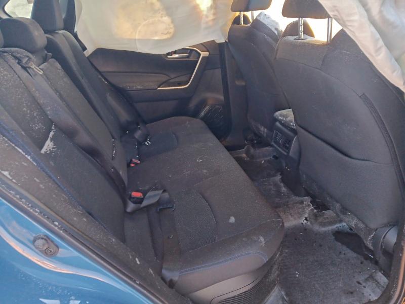 Фото 10 - TOYOTA RAV4