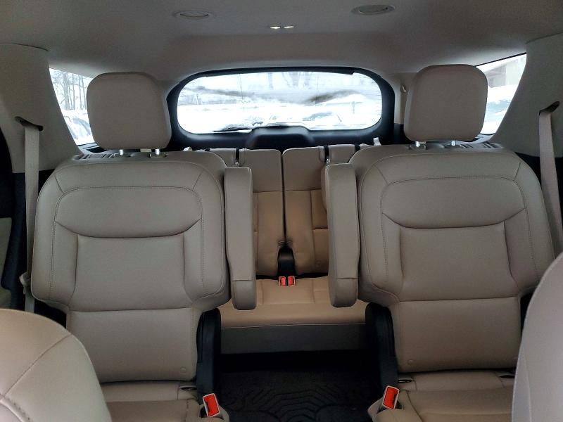 Фото 10 - FORD EXPLORER