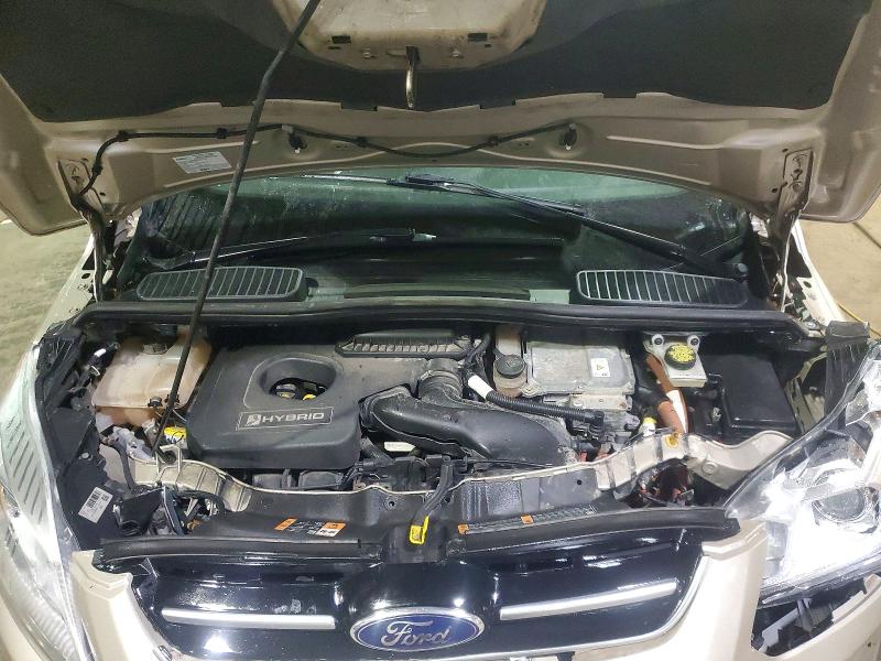 Фото 12 - FORD CMAX